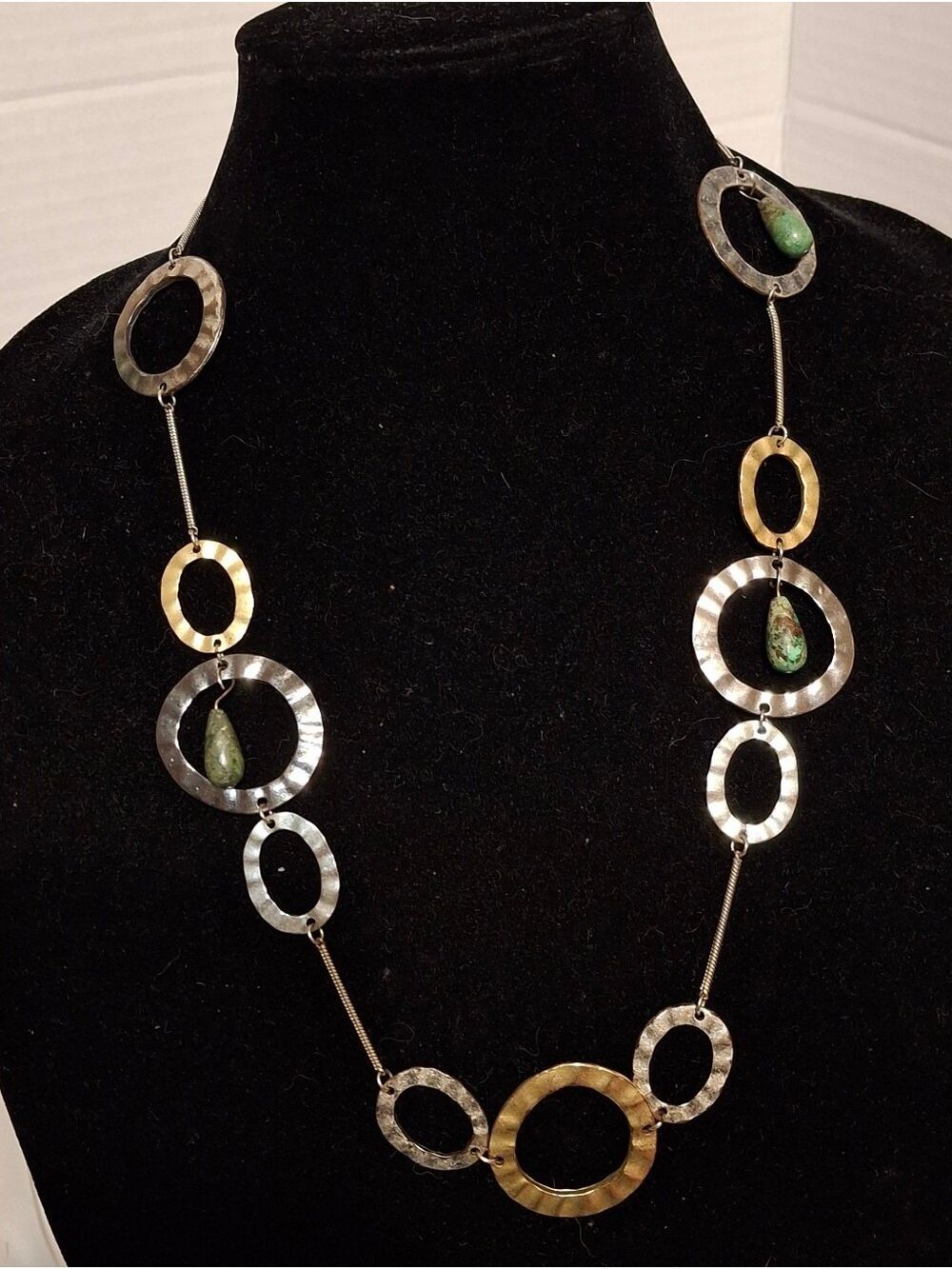 Retro Circles Necklace With Natural Agate Stones